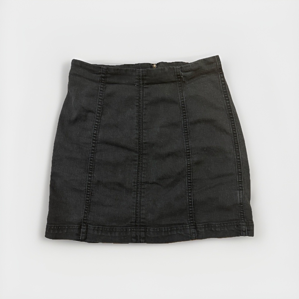 FREE PEOPLE Modern Femme Black Mini Denim Skirt SIZE 6 GRUNGE 90s Y2K